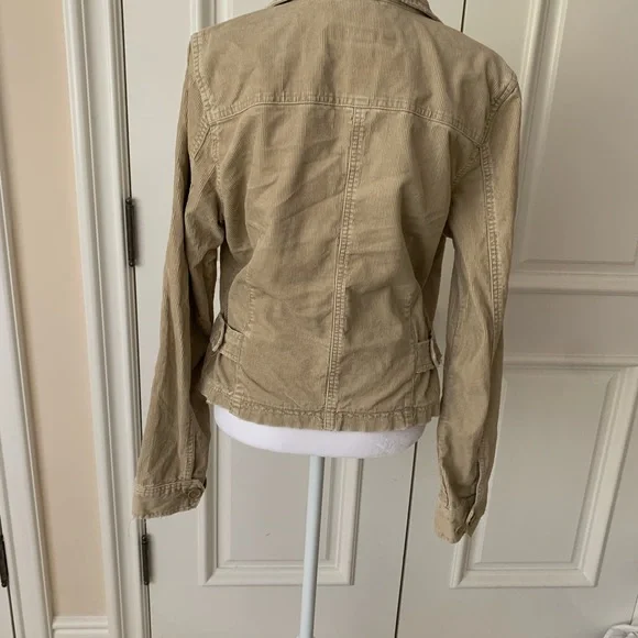 Abercrombie and Fitch distressed corduroy jacket. - Picture 4 of 4